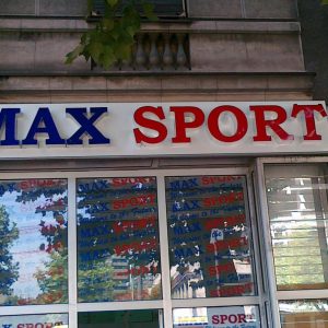 brendiranje izloga i lokala