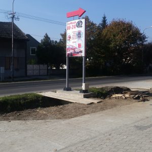 PUTOKAZNI ZNAK – TOTEM ns reklamdžija, izrada totem reklama