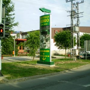 REKLAMNI TOTEM totemi, ns reklamdžija